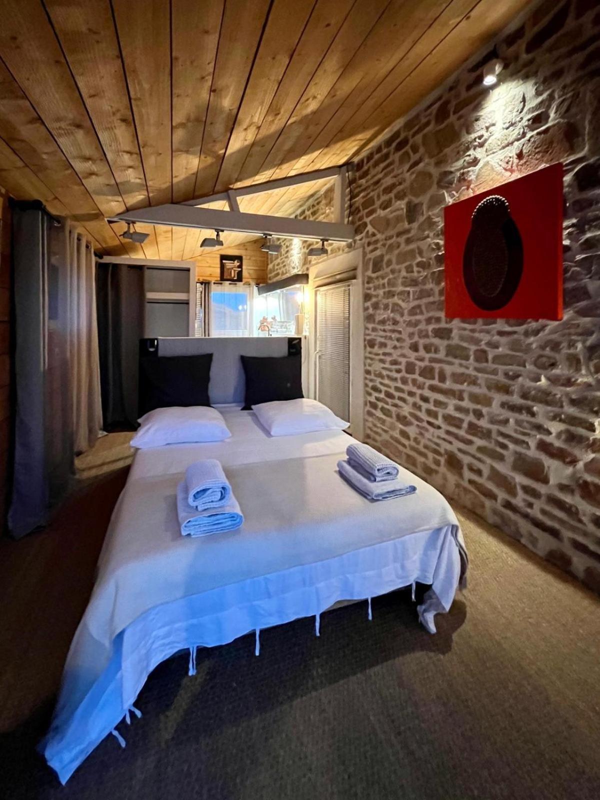 Galerie, Tumulus De La Hogue Hotel Fontenay-le-Marmion Luaran gambar