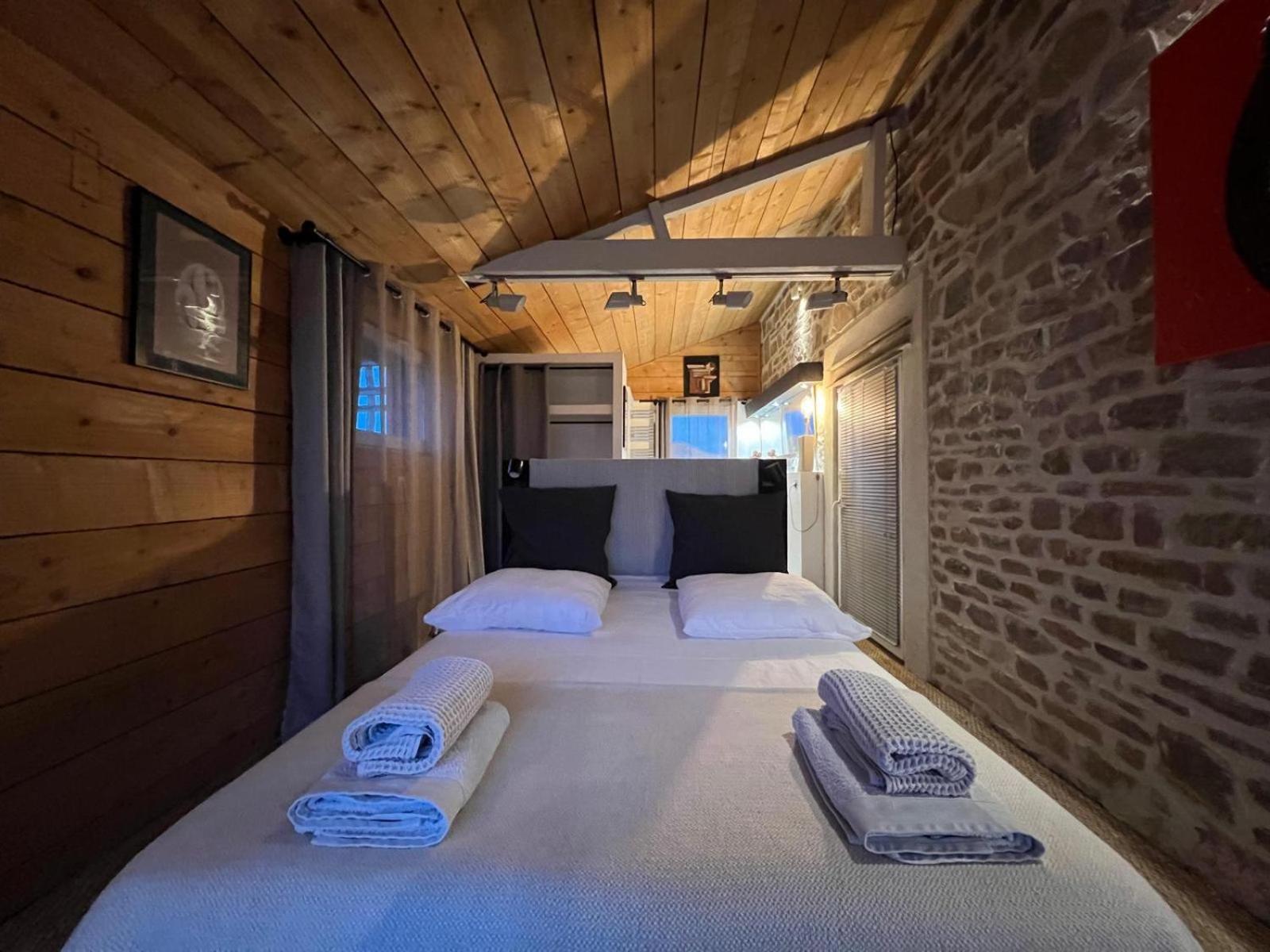Galerie, Tumulus De La Hogue Hotel Fontenay-le-Marmion Luaran gambar