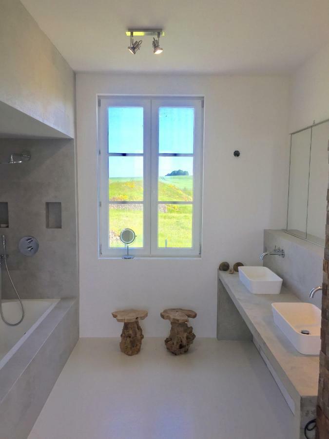 Galerie, Tumulus De La Hogue Hotel Fontenay-le-Marmion Luaran gambar
